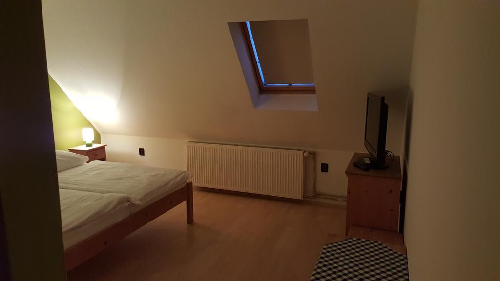 Hotel Carpatia Bratislava Pokoj fotografie